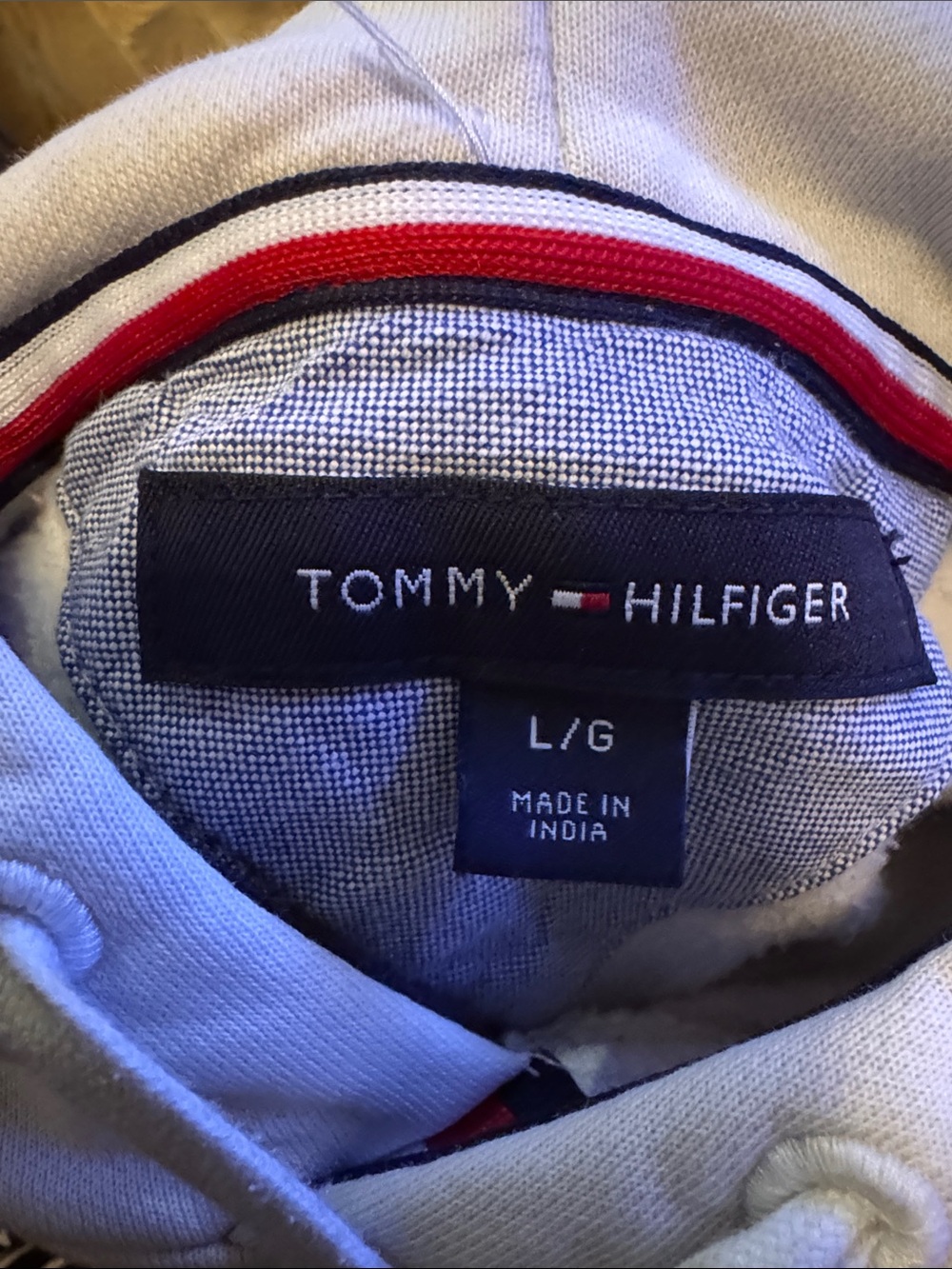 Tommy Hilfiger White Crewneck Hoodie with Signature Flag and Trim - Picture 2 of 8
